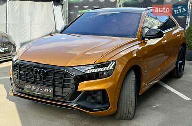 Внедорожник / Кроссовер Audi Q8 2018 в 