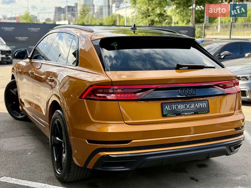 Внедорожник / Кроссовер Audi Q8 2018 в Киеве