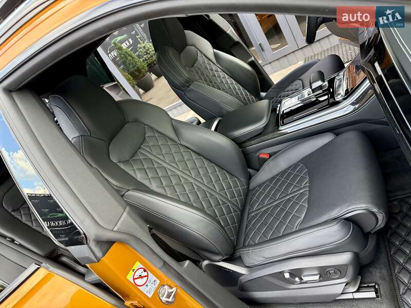 Внедорожник / Кроссовер Audi Q8 2018 в Киеве