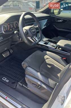 Внедорожник / Кроссовер Audi Q8 2022 в 