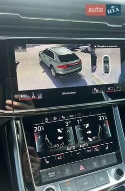Внедорожник / Кроссовер Audi Q8 2022 в 