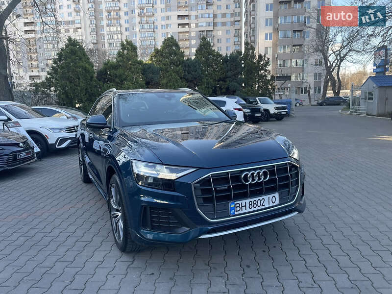 Позашляховик / Кросовер Audi Q8 2019 в Одесі