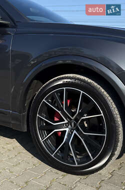 Внедорожник / Кроссовер Audi Q8 2020 в 