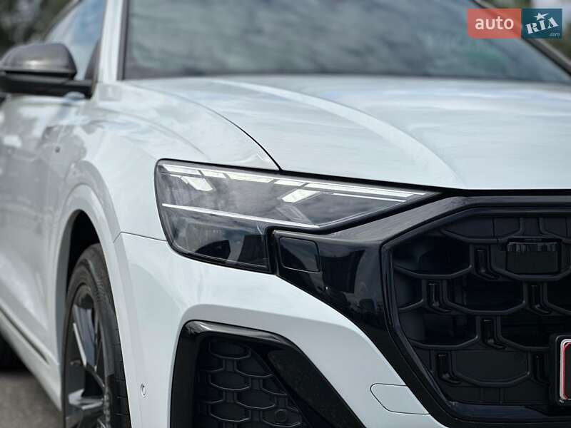 Позашляховик / Кросовер Audi Q8 2025 в Києві