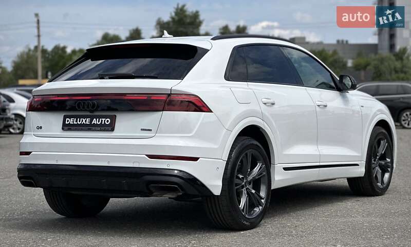 Позашляховик / Кросовер Audi Q8 2025 в Києві