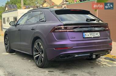 Внедорожник / Кроссовер Audi Q8 2021 в 