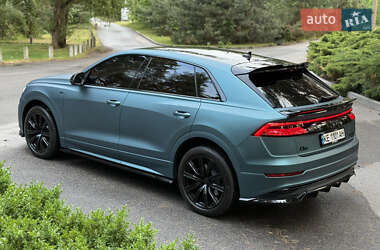 Внедорожник / Кроссовер Audi Q8 2018 в 