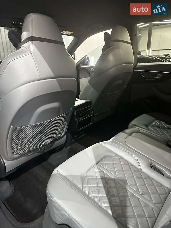 Внедорожник / Кроссовер Audi Q8 2022 в Броварах