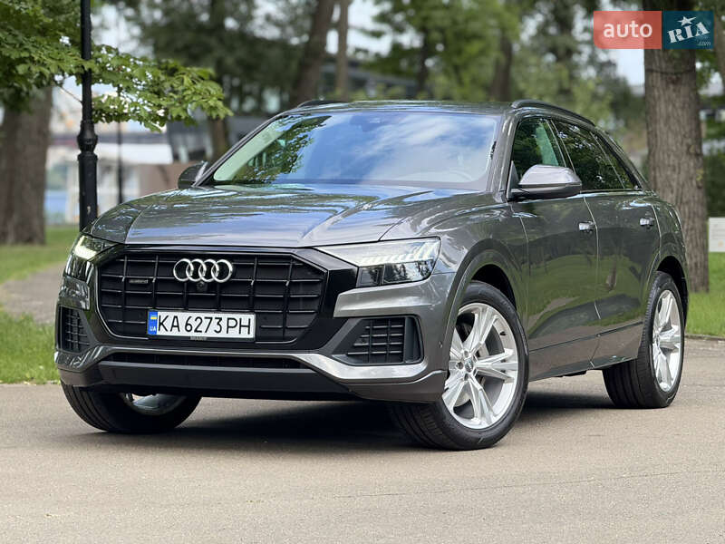 Внедорожник / Кроссовер Audi Q8 2019 в 