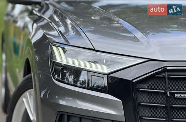 Внедорожник / Кроссовер Audi Q8 2019 в 