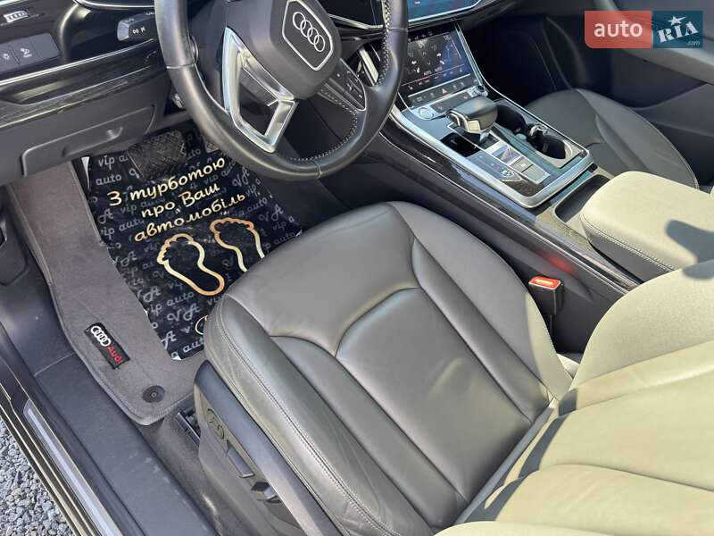Внедорожник / Кроссовер Audi Q8 2018 в Тернополе