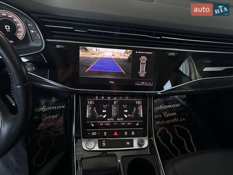 Внедорожник / Кроссовер Audi Q8 2018 в Тернополе