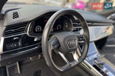 Внедорожник / Кроссовер Audi Q8 2020 в 