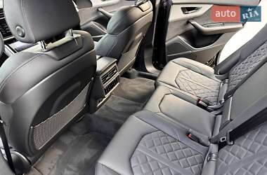 Внедорожник / Кроссовер Audi Q8 2025 в 