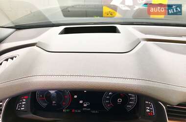Внедорожник / Кроссовер Audi Q8 2024 в 