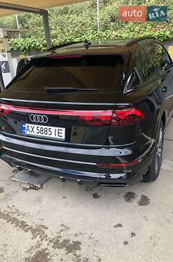 Внедорожник / Кроссовер Audi Q8 2024 в 