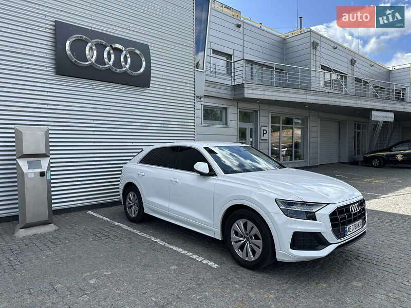Внедорожник / Кроссовер Audi Q8 2023 в Днепре
