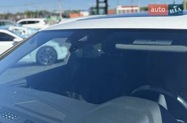 Внедорожник / Кроссовер Audi Q8 2018 в 