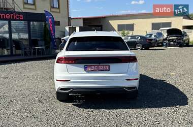 Внедорожник / Кроссовер Audi Q8 2018 в 