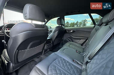 Внедорожник / Кроссовер Audi Q8 2025 в 