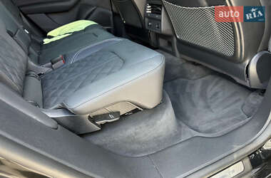 Внедорожник / Кроссовер Audi Q8 2025 в 