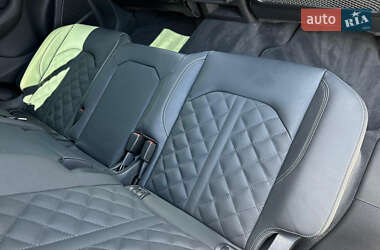 Внедорожник / Кроссовер Audi Q8 2025 в 
