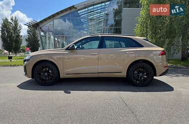 Внедорожник / Кроссовер Audi Q8 2024 в 