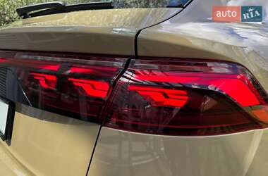 Внедорожник / Кроссовер Audi Q8 2024 в 