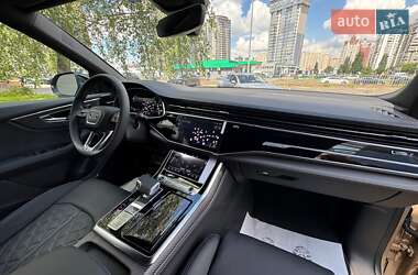 Внедорожник / Кроссовер Audi Q8 2024 в 