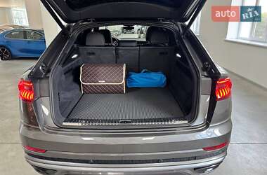 Внедорожник / Кроссовер Audi Q8 2019 в 