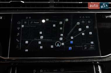 Внедорожник / Кроссовер Audi Q8 2023 в 