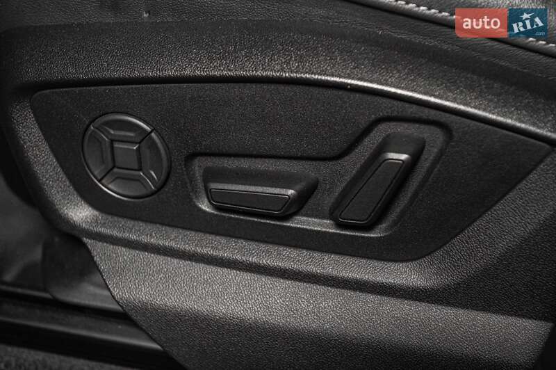 Внедорожник / Кроссовер Audi Q8 2023 в Ужгороде