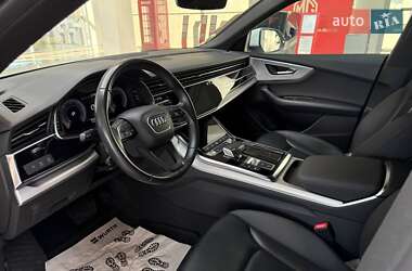 Внедорожник / Кроссовер Audi Q8 2019 в 