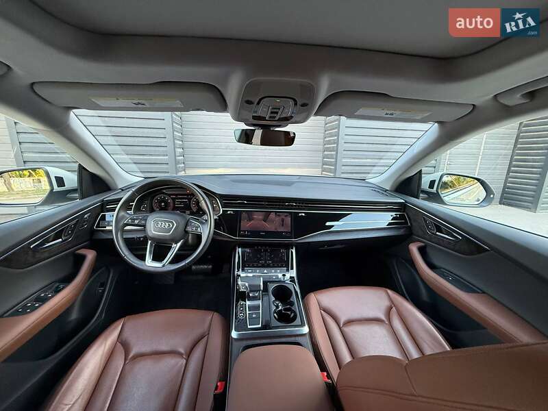 Внедорожник / Кроссовер Audi Q8 2022 в Харькове
