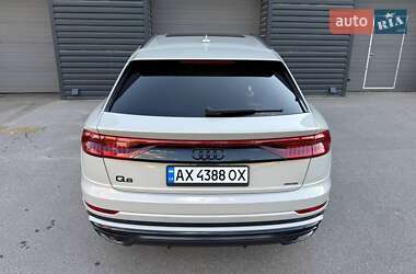 Внедорожник / Кроссовер Audi Q8 2022 в 