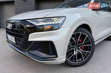 Внедорожник / Кроссовер Audi Q8 2022 в 