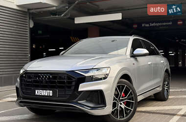 Внедорожник / Кроссовер Audi Q8 2019 в Киеве