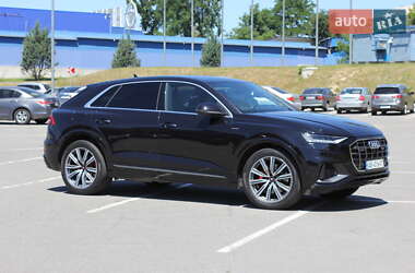 Внедорожник / Кроссовер Audi Q8 2018 в 