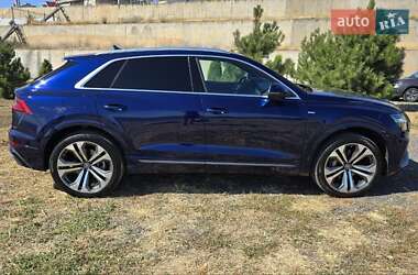 Внедорожник / Кроссовер Audi Q8 2019 в 