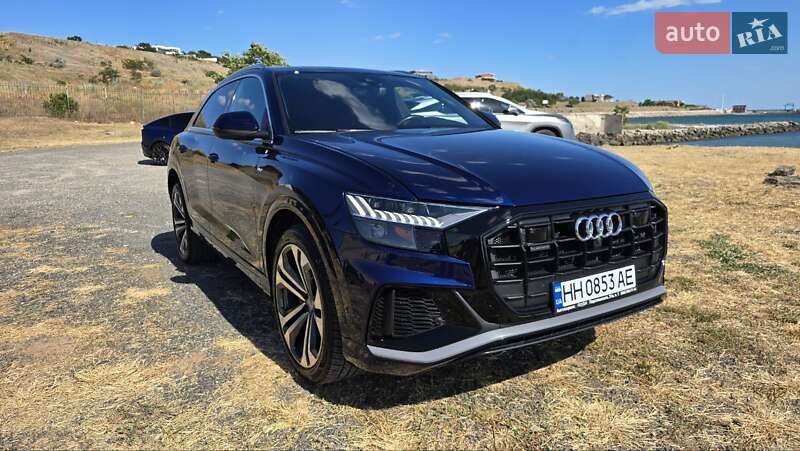 Внедорожник / Кроссовер Audi Q8 2019 в Одессе