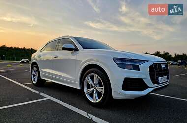 Внедорожник / Кроссовер Audi Q8 2023 в 