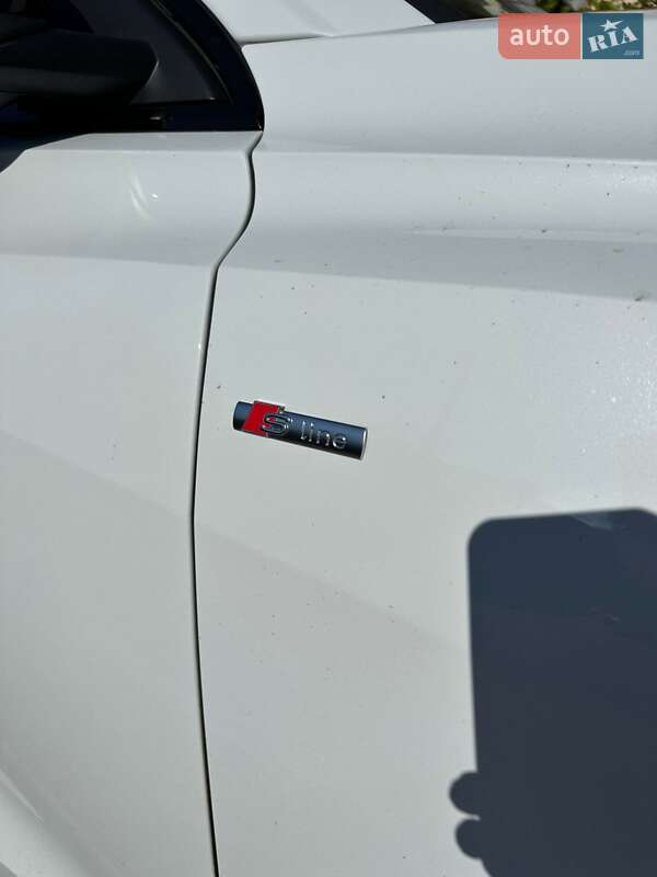 Позашляховик / Кросовер Audi Q8 2019 в Києві