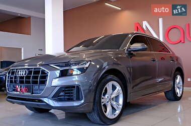 Позашляховик / Кросовер Audi Q8 2019 в 