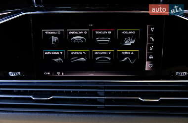 Позашляховик / Кросовер Audi Q8 2019 в 