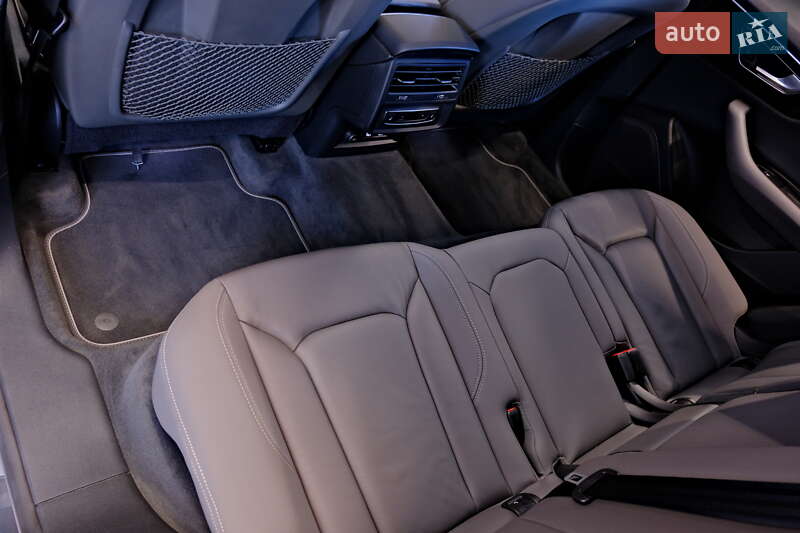Позашляховик / Кросовер Audi Q8 2019 в Одесі