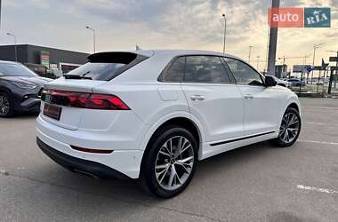 Внедорожник / Кроссовер Audi Q8 2023 в 