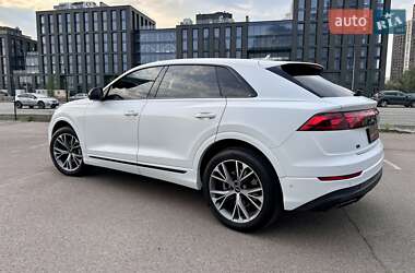 Внедорожник / Кроссовер Audi Q8 2023 в 