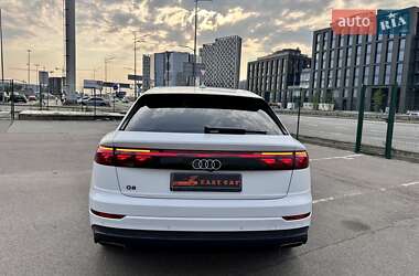 Внедорожник / Кроссовер Audi Q8 2023 в 