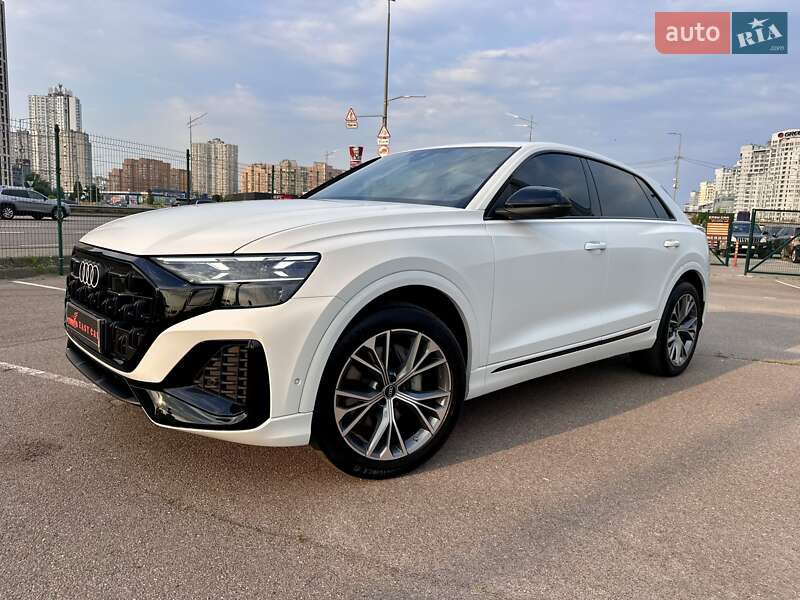 Позашляховик / Кросовер Audi Q8 2023 в Києві