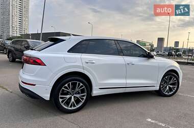 Внедорожник / Кроссовер Audi Q8 2023 в 